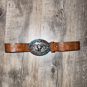 Cute concert belt with medium/large buckle